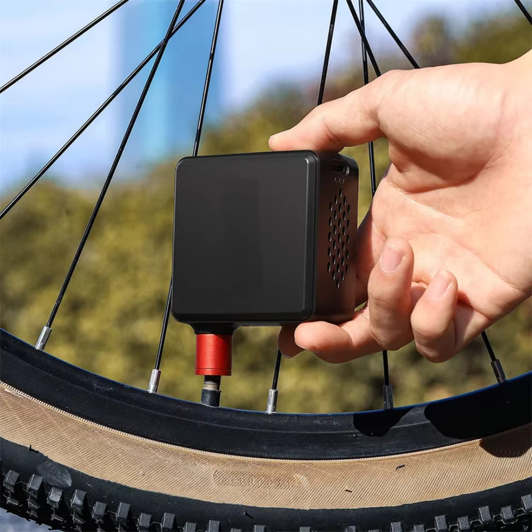 Elektrische Minipomp - Moeiteloos Oppompen in enkele Seconden - OutdoorHavenNL