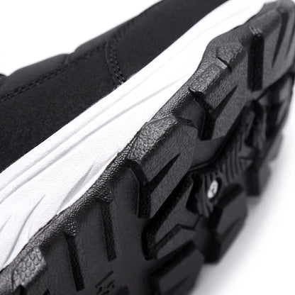 Winterschoenen dames gevoerd – close-up van de rubberen profielzool