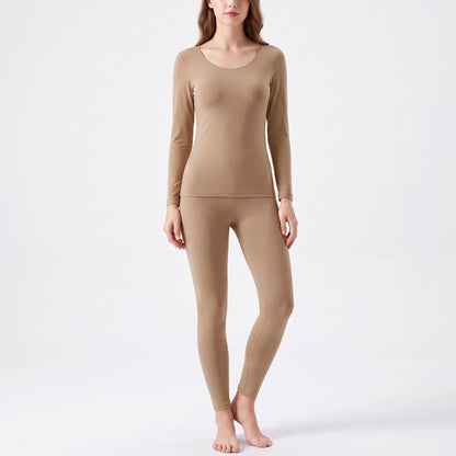 Thermo ondergoed dames Lichtbruin, set – productfoto op model op lichte achtergrond
