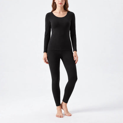 Thermo ondergoed dames Zwart, set – op model op lichte achtergrond