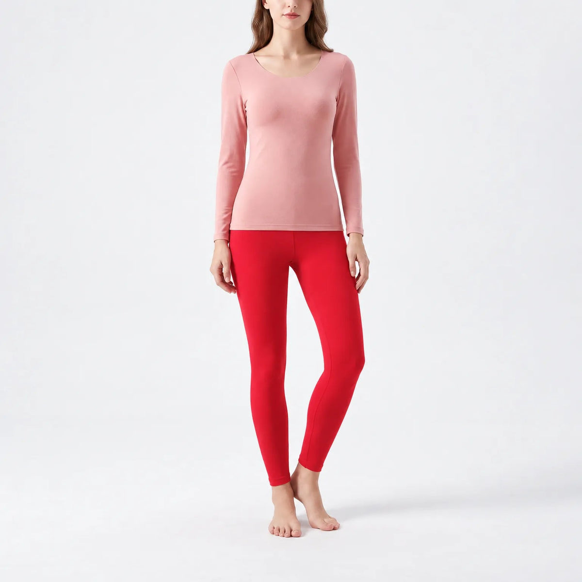 Thermo ondergoed dames Rood, legging – op model op lichte achtergrond