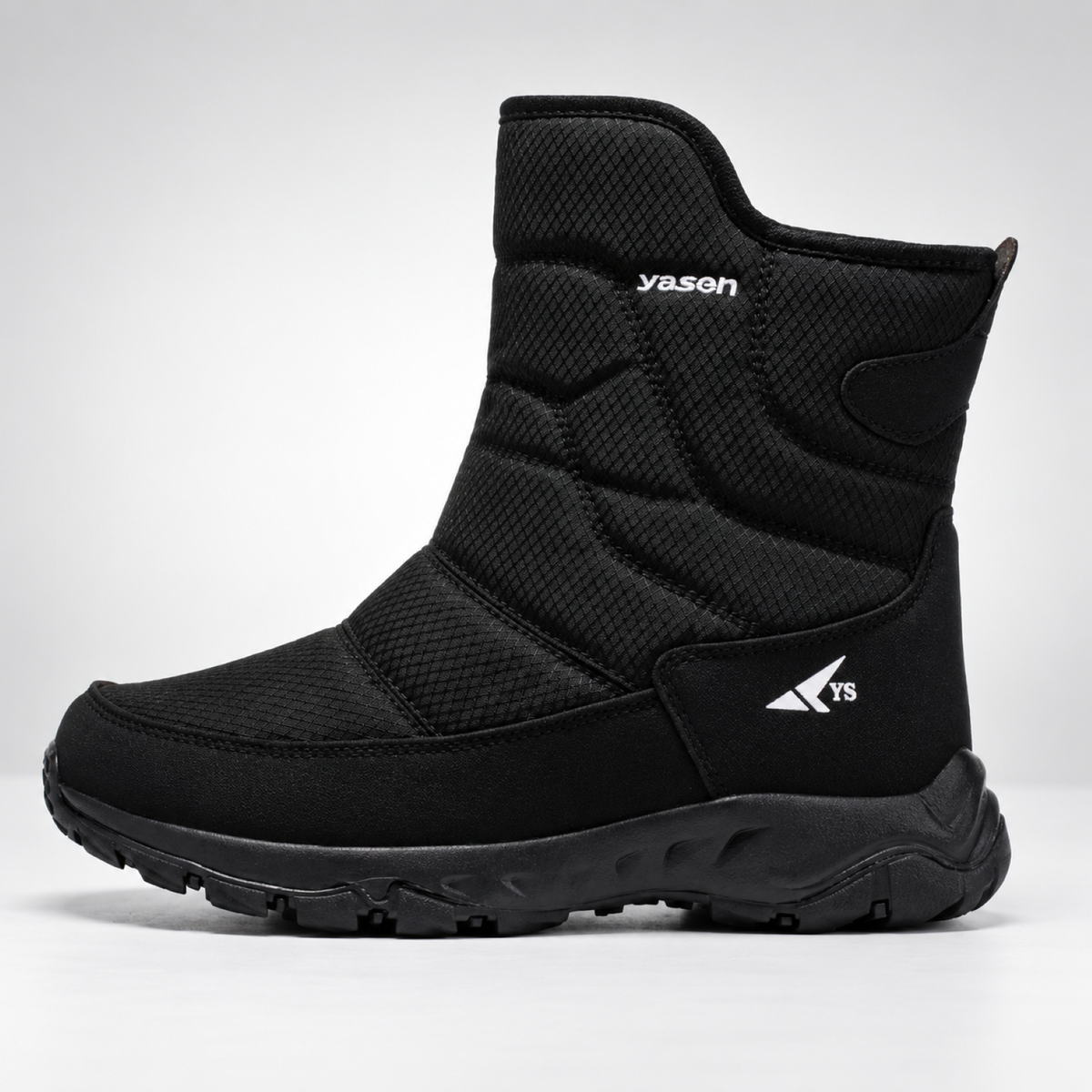 Winterlaarzen heren in zwart – productfoto op wit