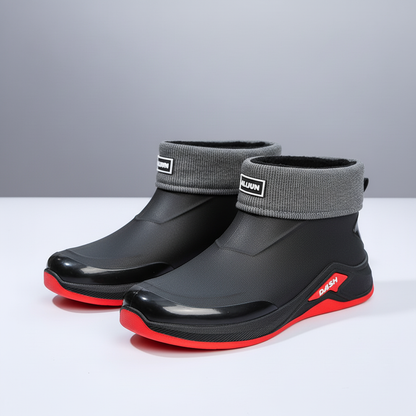 Korte regenlaarzen heren in zwart-rood gevoerd – productfoto