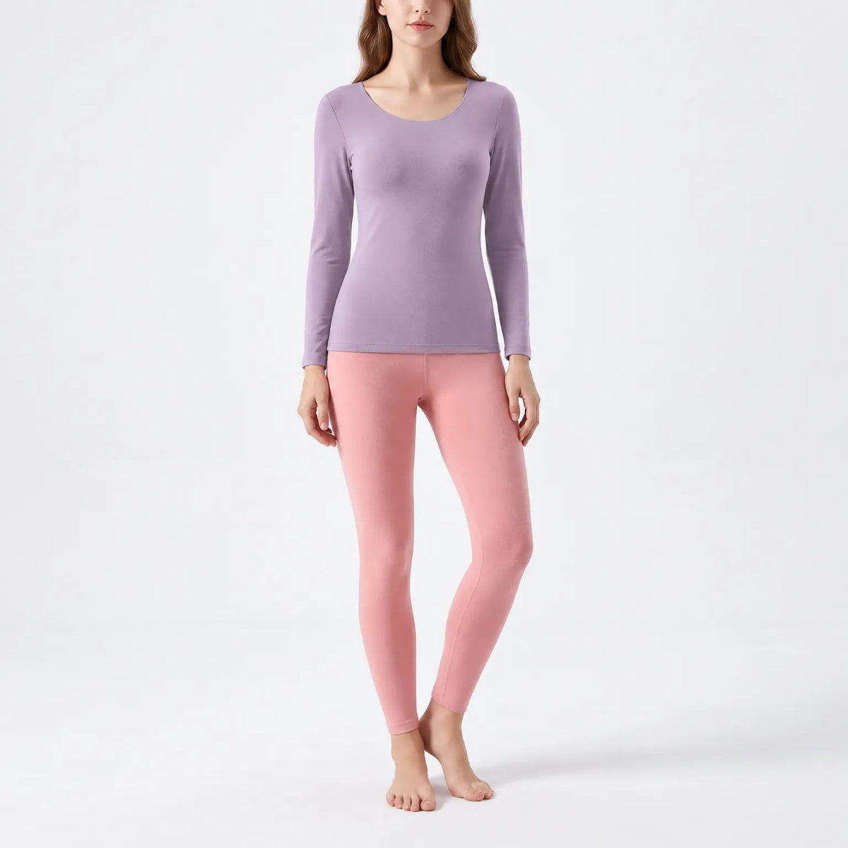 Thermo ondergoed dames Lavendel, shirt – op model op lichte achtergrond