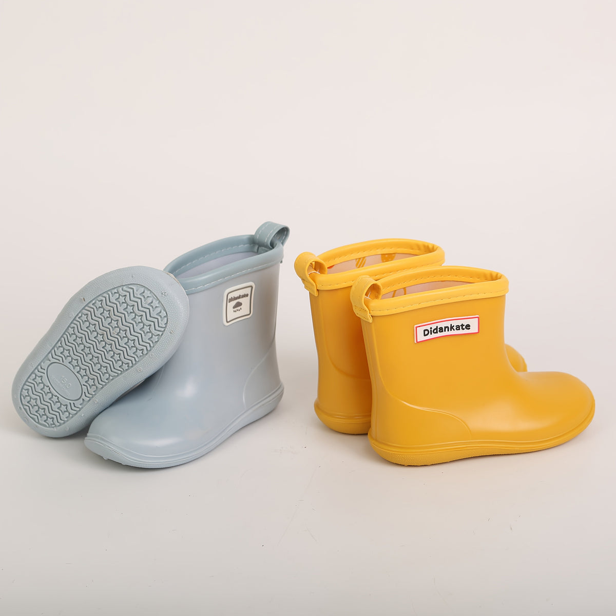 Regenlaarsjes kinderen in Scandinavisch design