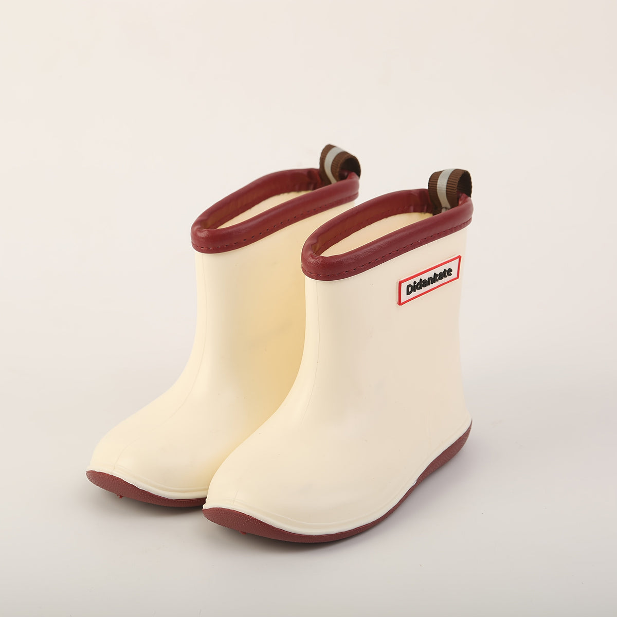 Regenlaarsjes kinderen in Scandinavisch design