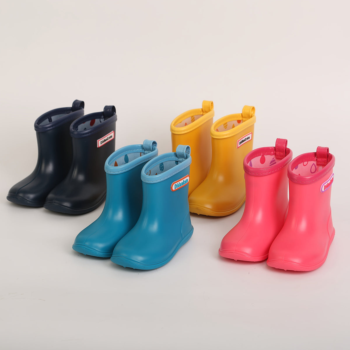 Regenlaarsjes kinderen in Scandinavisch design