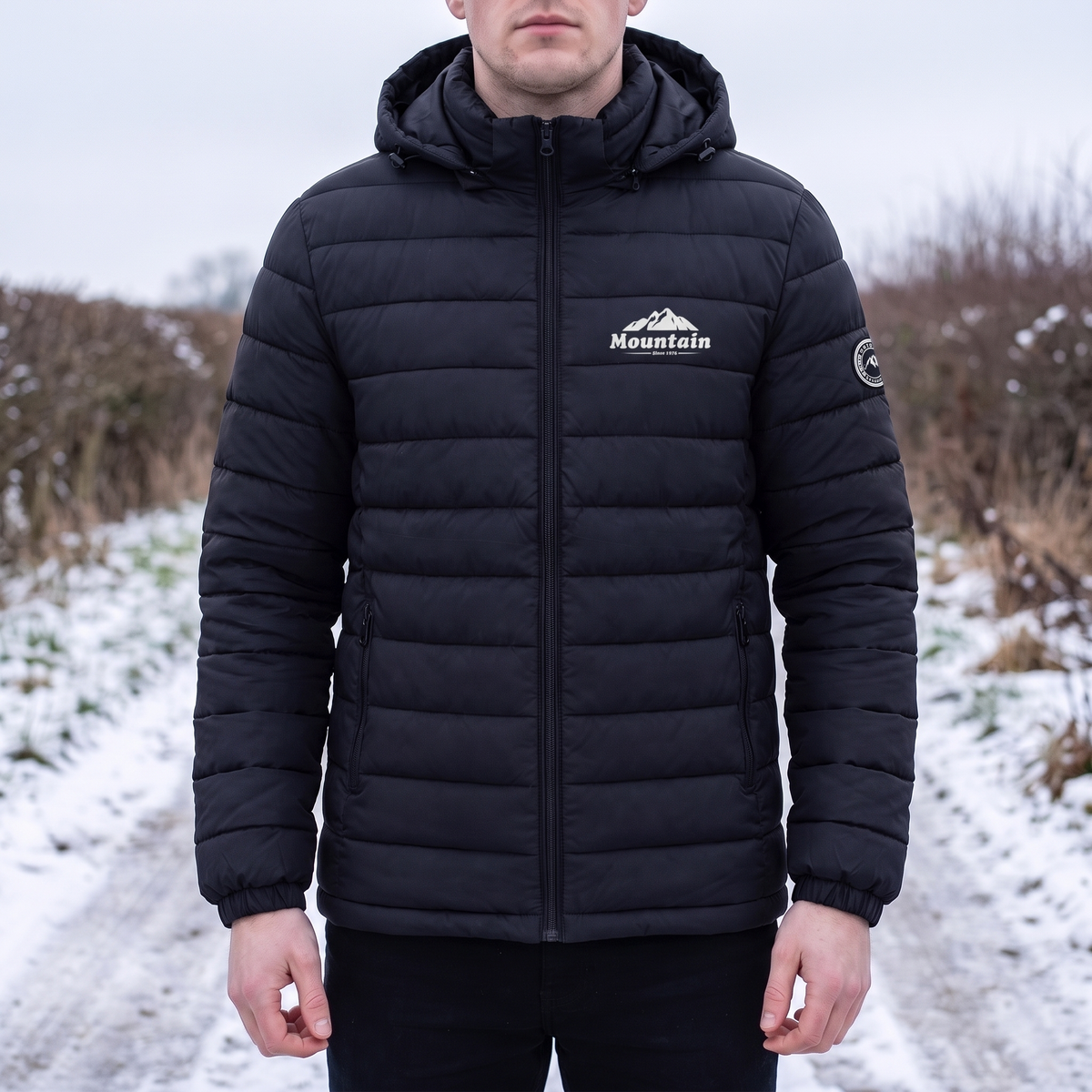 Heren winterjas met capuchon, gewatteerd in het zwart