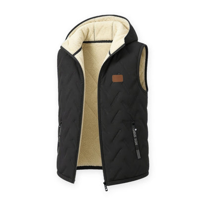 Bodywarmer heren met capuchon in zwart: pluche voering en ritszakken, packshot op witte achtergrond